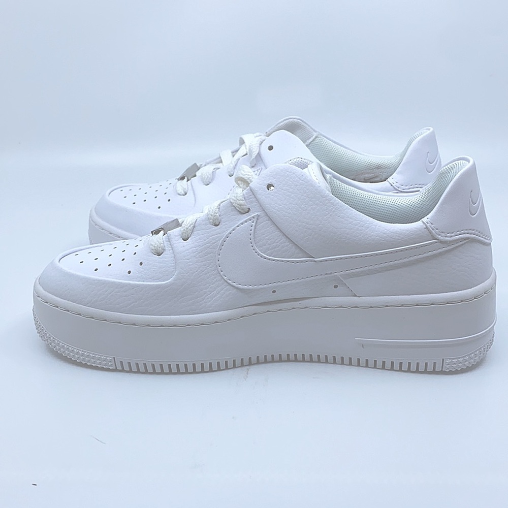NIKE Air Force 1 ‘Sage’ Low ‘Triple White’